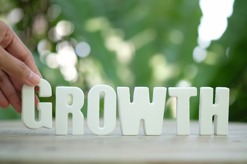 Creating Growth Ecosystems in Legal and Financial Fields